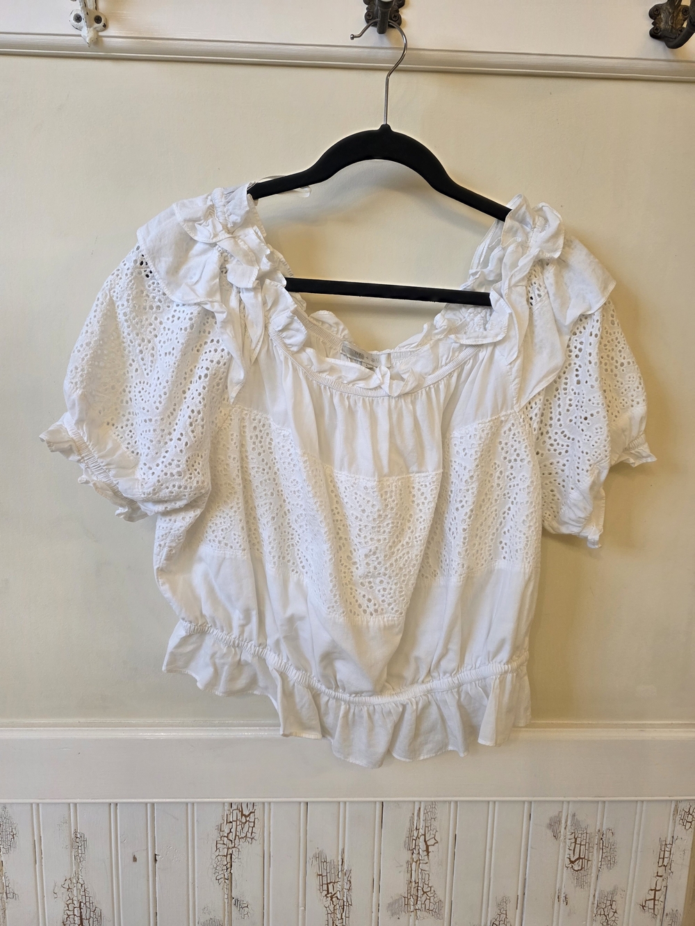Anthropologie Eri + Ari White Eyelet Ruffle Peasant Top - Womens